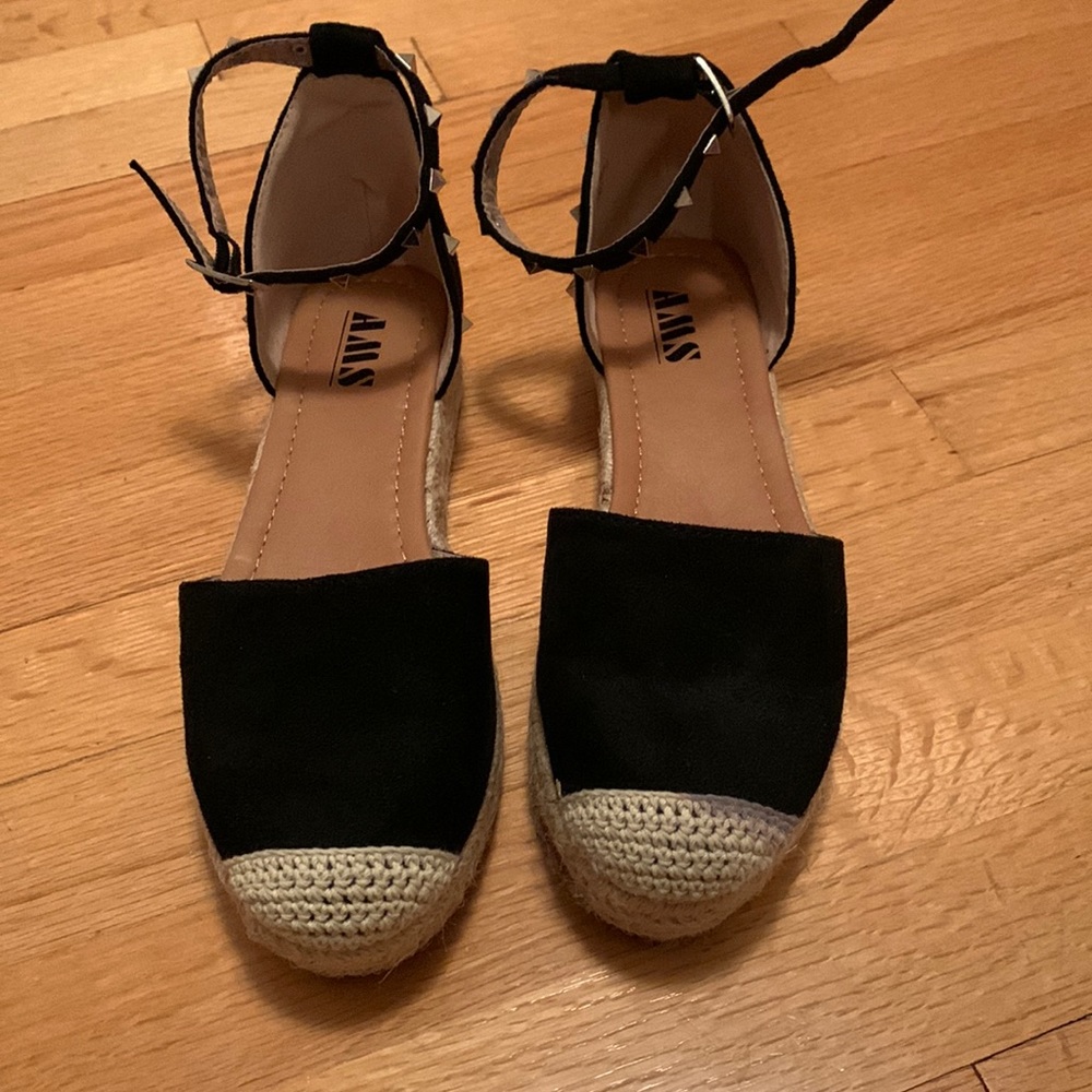 NEVER WORN  Espadrille Flats
